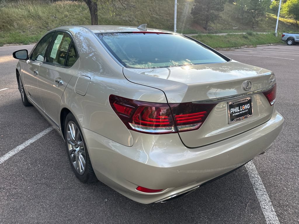 Used 2014 Lexus LS 460 w/ Comfort Package RWD image 7