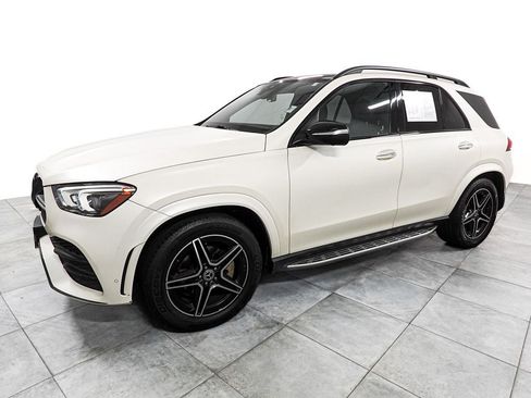 Used 2022 Mercedes-Benz GLE 350 4MATIC w/ AMG Line Exterior image 4