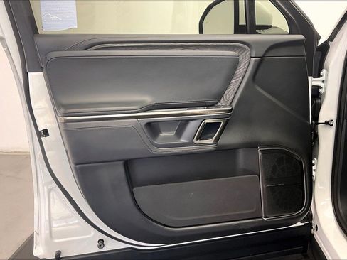 Used 2022 Rivian R1S Launch Edition AWD/4WD image 26
