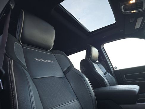 Used 2020 RAM 3500 Laramie image 15