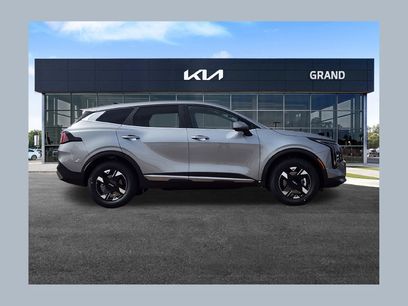 New 2026 Kia Sportage LX