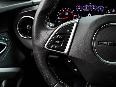 Used 2022 Chevrolet Camaro SS RWD image 37