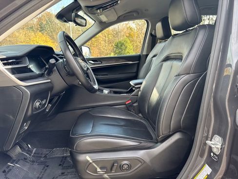 Used 2022 Jeep Grand Cherokee L Limited w/ Trailer Tow Group (B) image 9