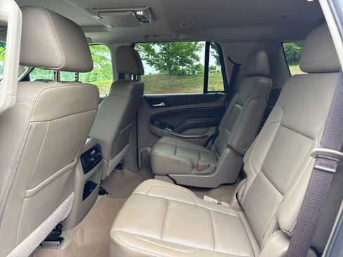 Used 2017 Chevrolet Tahoe Premier AWD/4WD image 35