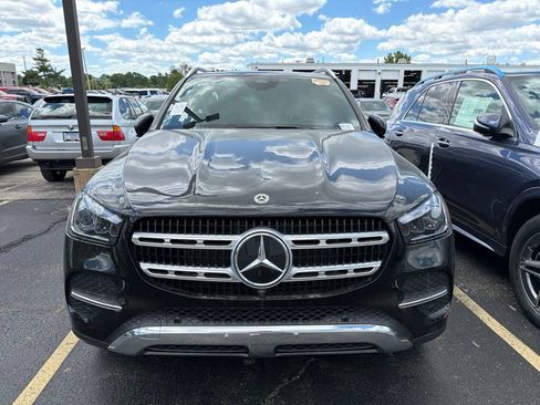 Used 2025 Mercedes-Benz GLE 450e 4MATIC image 3