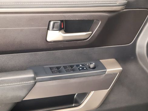 Used 2022 Toyota Tundra SR5 w/ SR5 Premium Package image 21