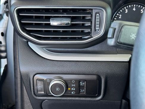 Used 2023 Ford Explorer XLT w/ Equipment Group 202A image 38