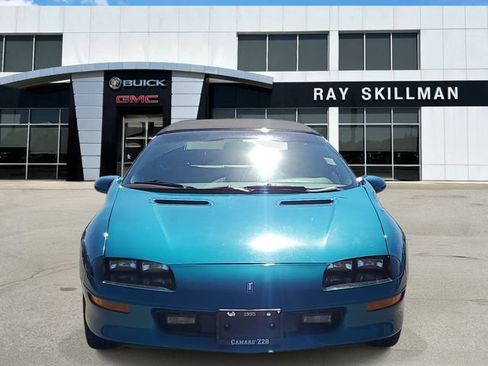 Used 1995 Chevrolet Camaro Z28 RWD image 2