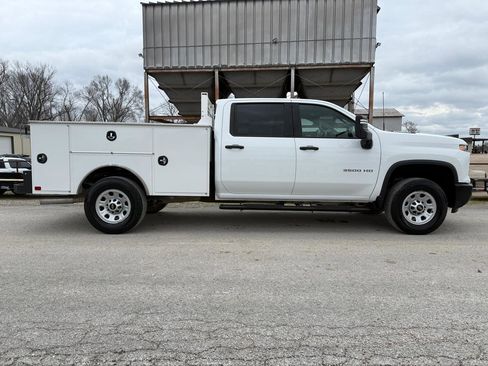 Used 2024 Chevrolet Silverado 3500 W/T w/ WT Fleet Convenience Package image 7
