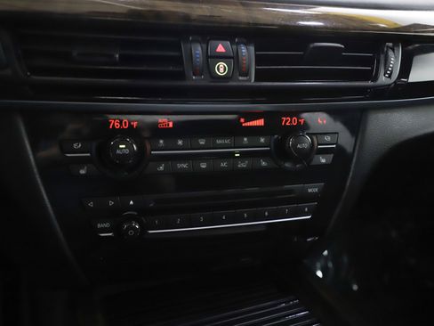 Used 2017 BMW X5 xDrive50i image 25