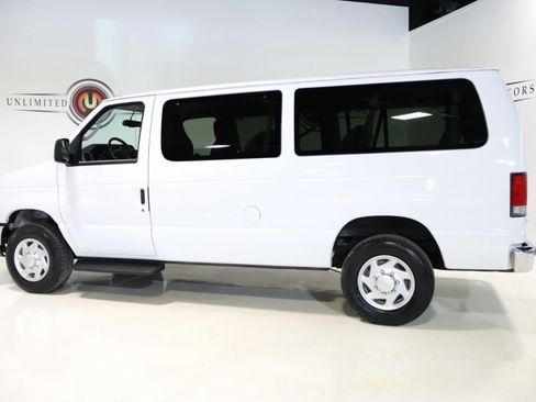 Used 2014 Ford E-350 and Econoline 350 XLT image 27