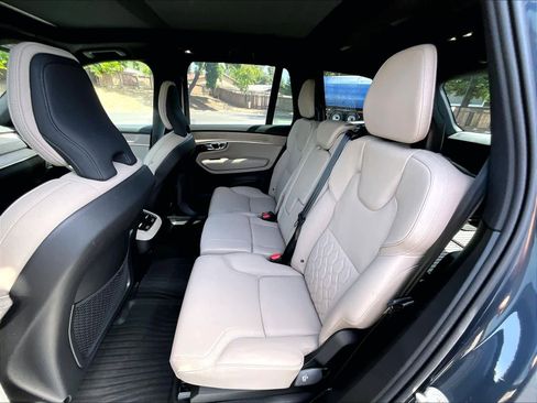 Used 2026 Volvo XC90 B6 Plus w/ Protection Package Premier AWD/4WD image 28