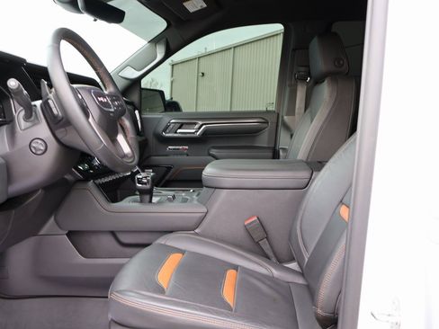 Used 2024 GMC Sierra 1500 AT4 w/ Technology Package image 22