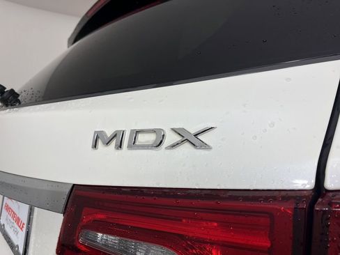 Used 2018 Acura MDX SH-AWD image 3
