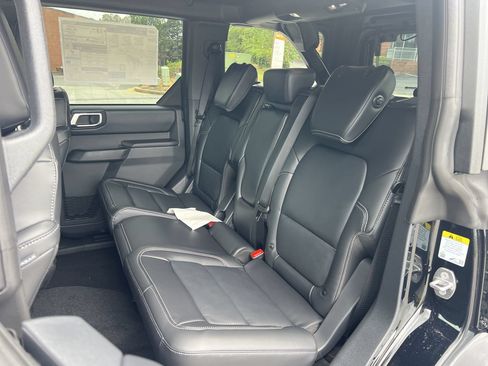 New 2026 Ford Bronco Outer Banks w/ Sasquatch Package AWD/4WD image 14
