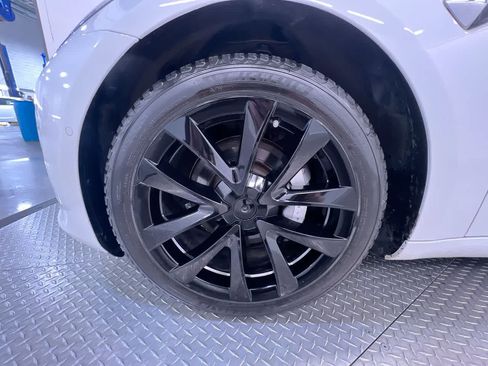 Used 2020 Tesla Model 3 Long Range AWD/4WD image 10