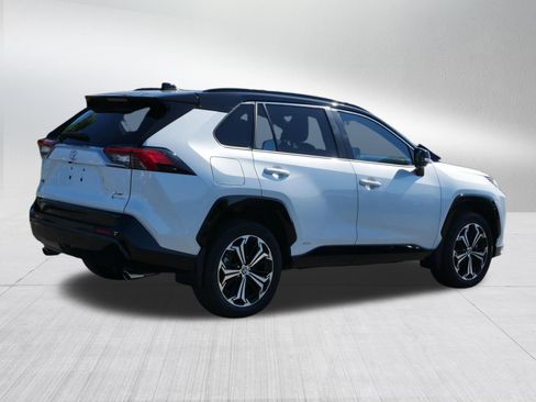 Used 2025 Toyota RAV4 XSE w/ Weather Package AWD/4WD image 7