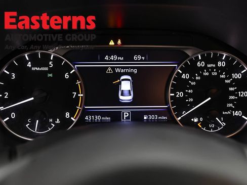 Used 2025 Nissan Altima 2.5 SV FWD image 18