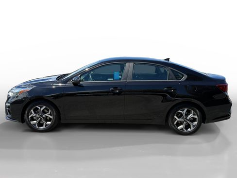 Used 2019 Kia Forte LXS FWD image 2