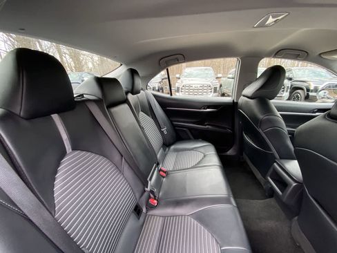 Used 2024 Toyota Camry SE image 27