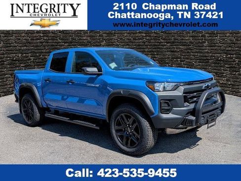 New 2025 Chevrolet Colorado Trail Boss w/ Off-Road Front Bumper Package image 1