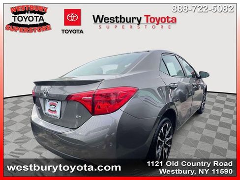 Used 2018 Toyota Corolla SE FWD image 5