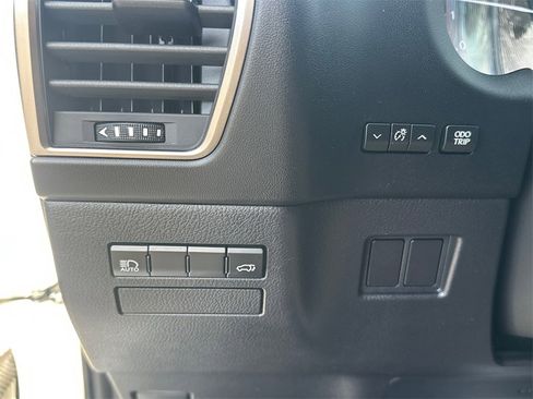 Used 2019 Lexus NX 300 FWD image 7