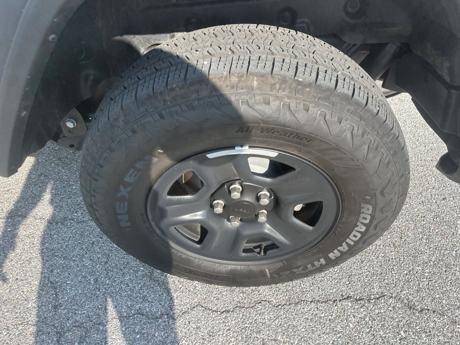 Used 2026 Jeep Wrangler Sport AWD/4WD image 9