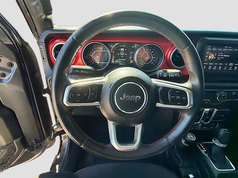 Used 2018 Jeep Wrangler Unlimited Rubicon w/ Dual Top Group image 36