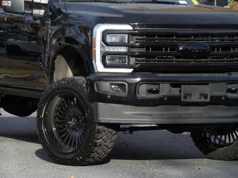 Used 2025 Ford F250 Platinum image 23