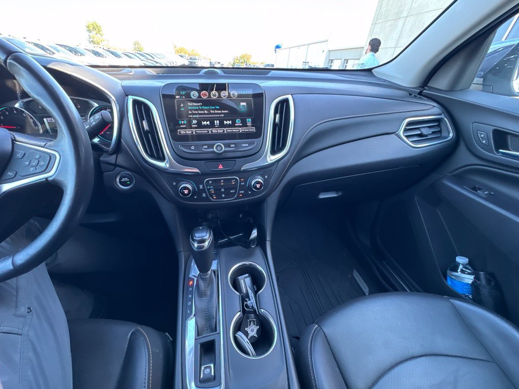Used 2018 Chevrolet Equinox Premier AWD/4WD image 9