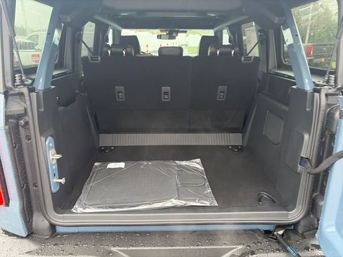 New 2025 Ford Bronco Outer Banks w/ Sasquatch Package AWD/4WD image 30