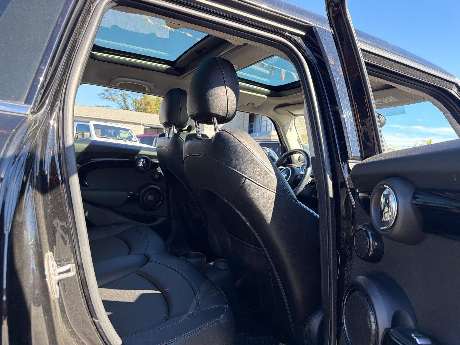Used 2016 MINI Cooper S FWD image 16