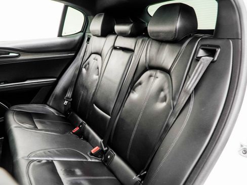 Used 2022 Alfa Romeo Stelvio Ti image 37