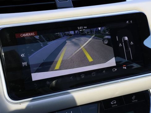 Used 2019 Land Rover Range Rover Sport HST AWD/4WD image 9
