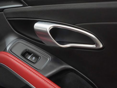 Certified 2025 Porsche 718 Boxster image 17