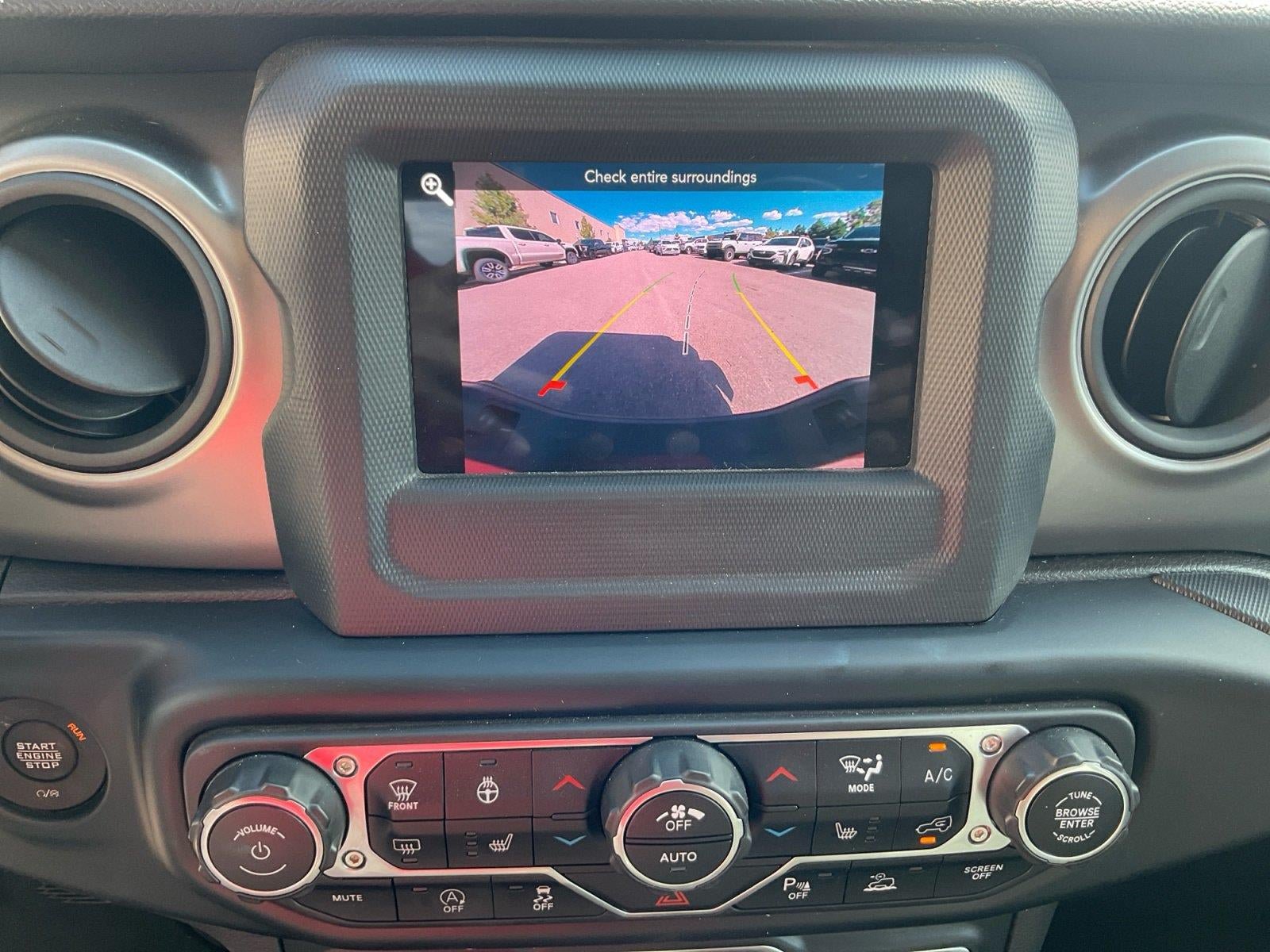 Used 2023 Jeep Gladiator Sport AWD/4WD image 18