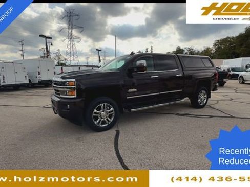 Used 2018 Chevrolet Silverado 2500 High Country w/ Duramax Plus Package image 4