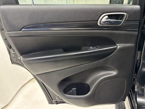 Used 2019 Jeep Grand Cherokee Limited X image 15
