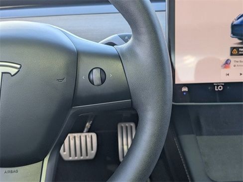 Used 2023 Tesla Model 3 Performance image 31