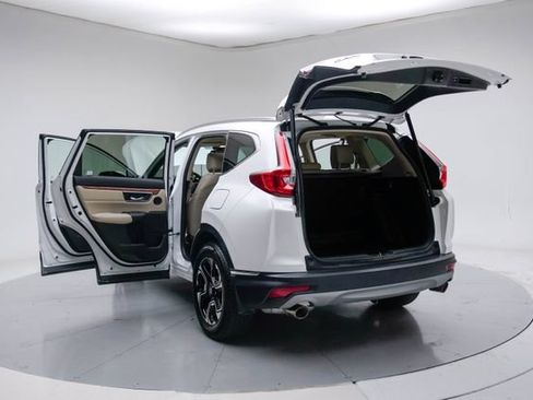 Used 2019 Honda CR-V Touring image 19