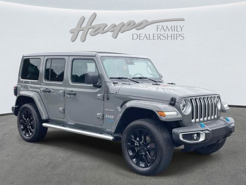 Used 2022 Jeep Wrangler Unlimited Sahara w/ Cold Weather Group image 1