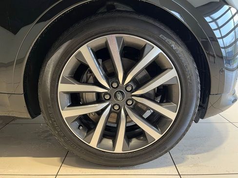 Used 2023 Land Rover Discovery S R-Dynamic AWD/4WD image 17