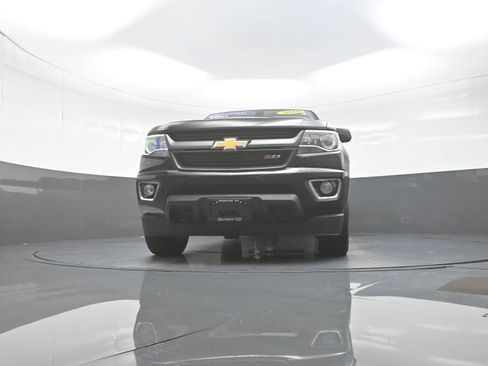 Used 2018 Chevrolet Colorado Z71 AWD/4WD image 10