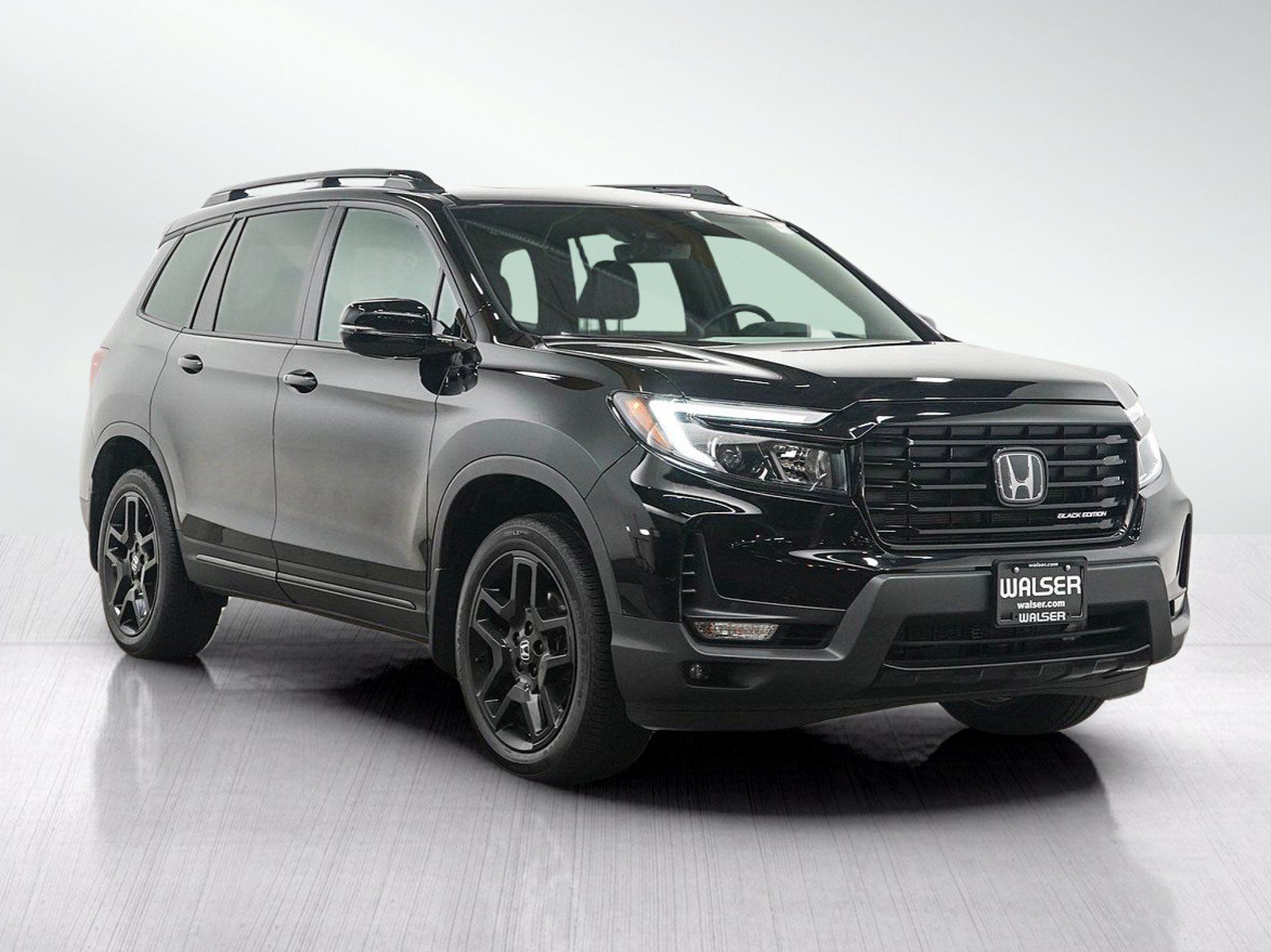 Used 2024 Honda Passport Black Edition image 7