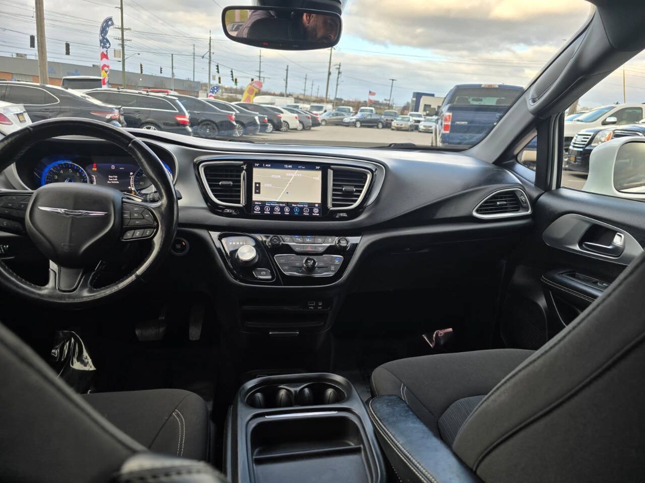 Used 2020 Chrysler Pacifica Touring w/ Advanced Safetytec Group FWD image 41
