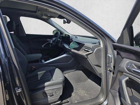 New 2025 Audi Q5 Premium image 12