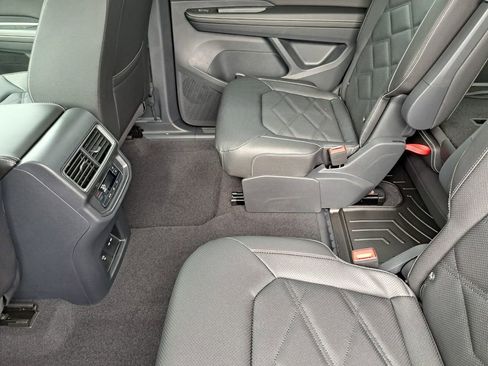 New 2026 Volkswagen Atlas SE image 24