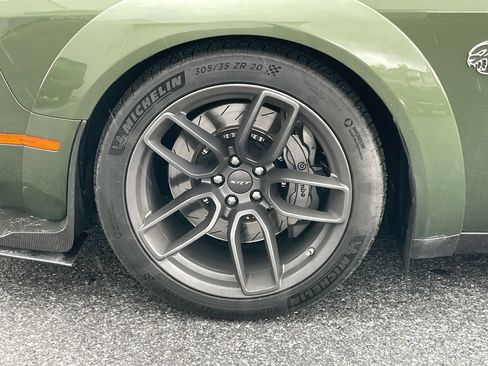 Used 2018 Dodge Challenger SRT Hellcat RWD image 26