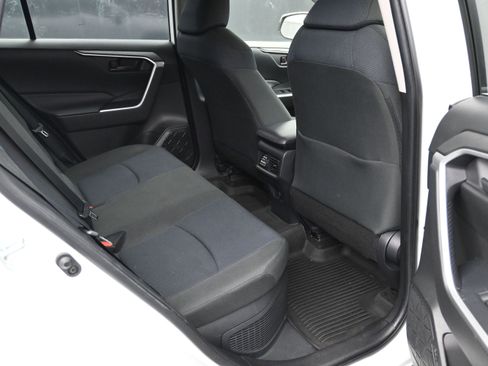 Used 2020 Toyota RAV4 LE w/ All Weather Liner Package AWD/4WD image 10